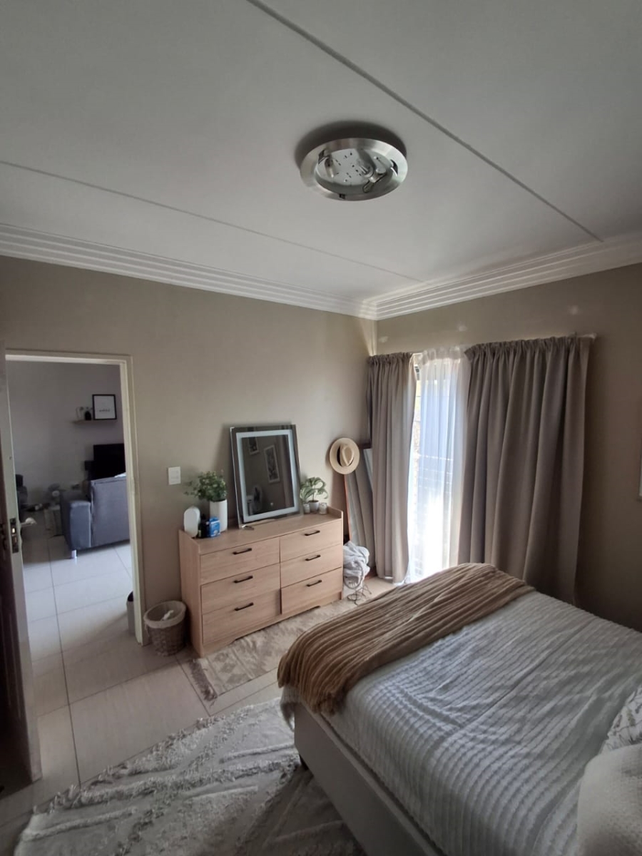 1 Bedroom Property for Sale in Die Bult North West
